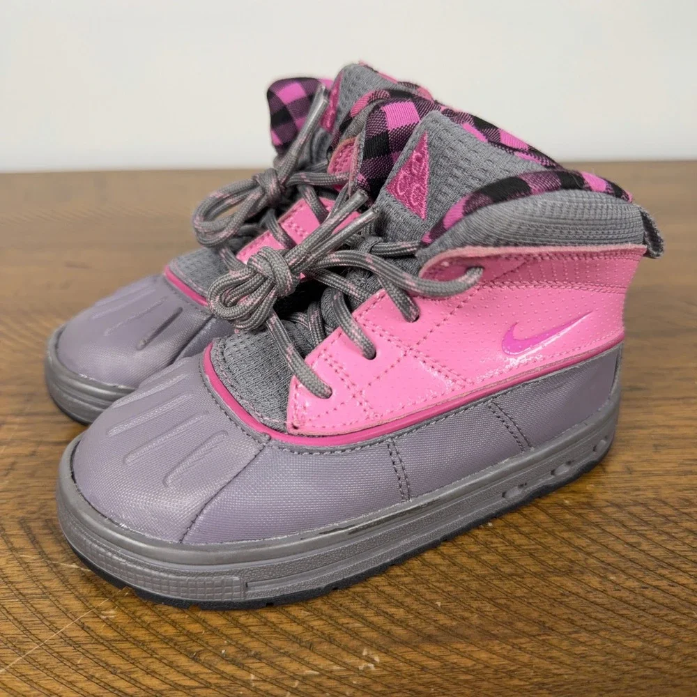 Nike ACG Boots Kids 8C Pink Woodside 2 High Duck Boots Winter Snow Outdoor